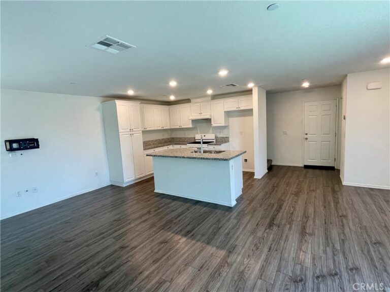 7155 Citrus #359, Fontana