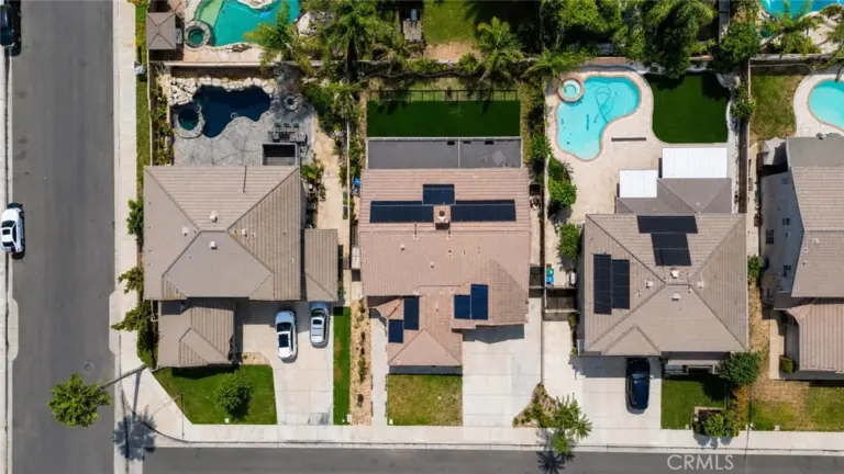 7177 Riverboat Drive, Eastvale