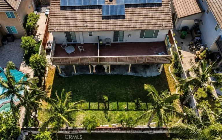 7177 Riverboat Drive, Eastvale
