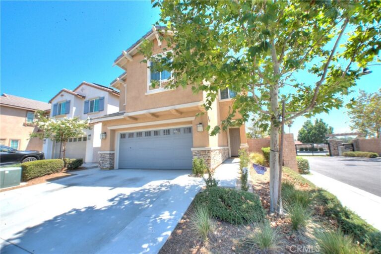 7205 Crescendo Lane, Fontana