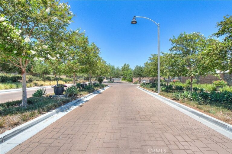 7205 Crescendo Lane, Fontana