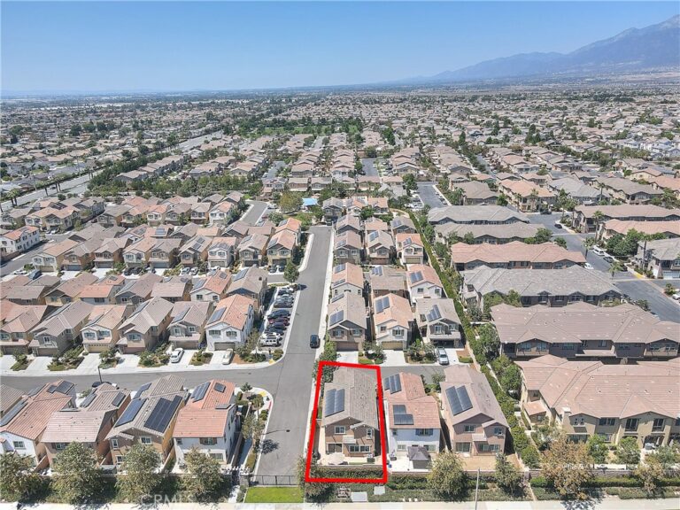 7205 Crescendo Lane, Fontana