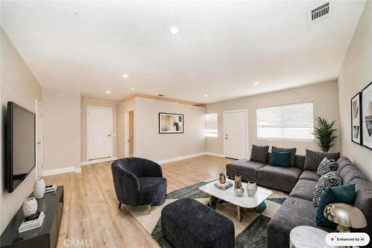 732 S Acacia, Rialto