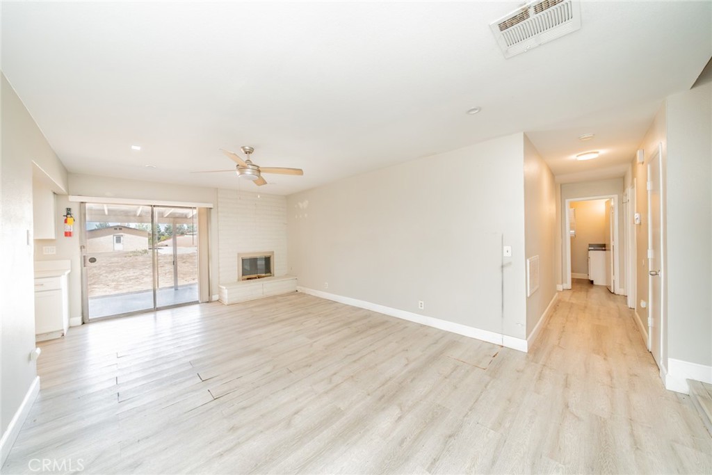 732 S Acacia, Rialto