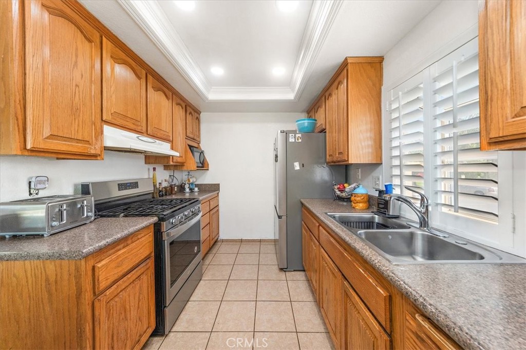 7370 Palm, Fontana