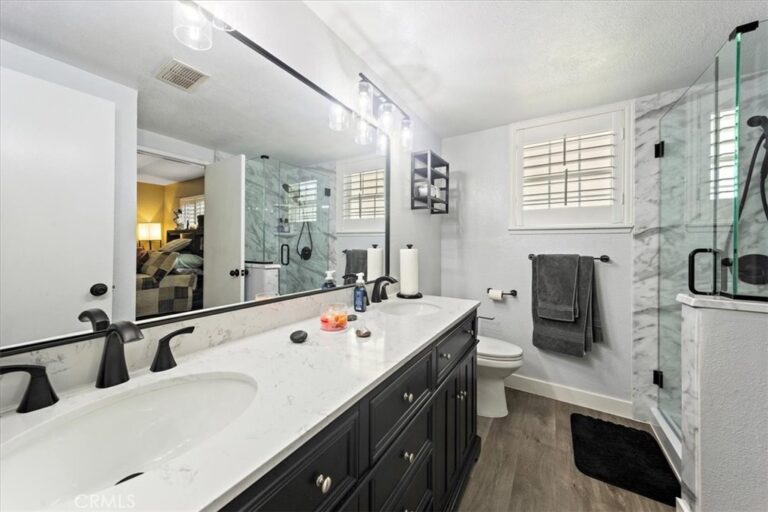 7370 Palm, Fontana