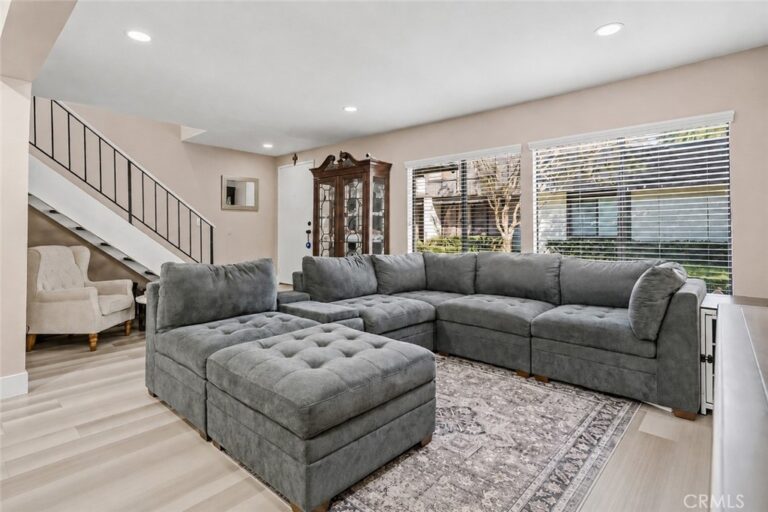 739 Knollwood Lane, San Dimas