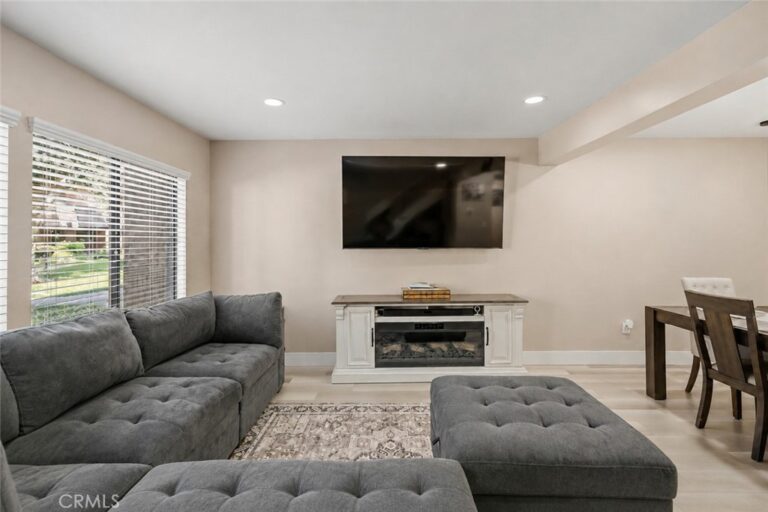 739 Knollwood Lane, San Dimas