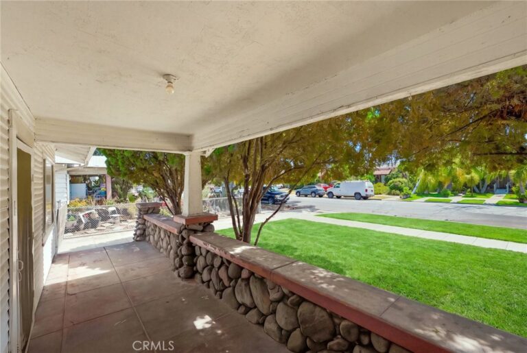 755 E Monterey Avenue, Pomona