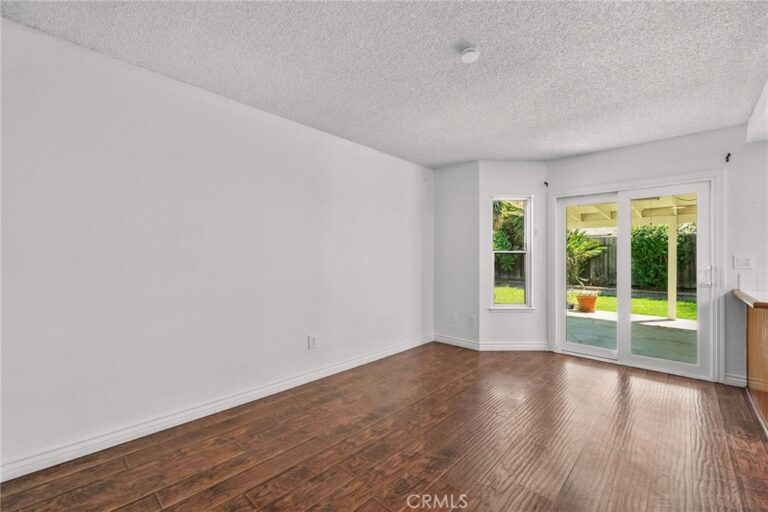 7553 Niagara, Fontana