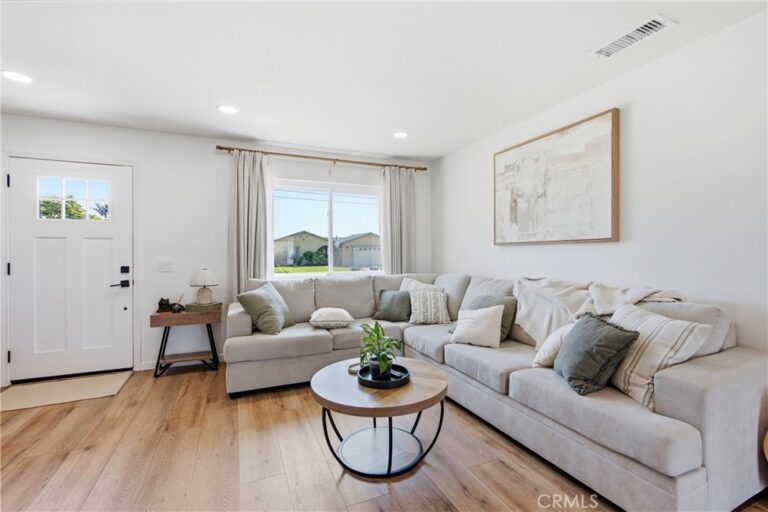 7568 Hyssop, Rancho Cucamonga
