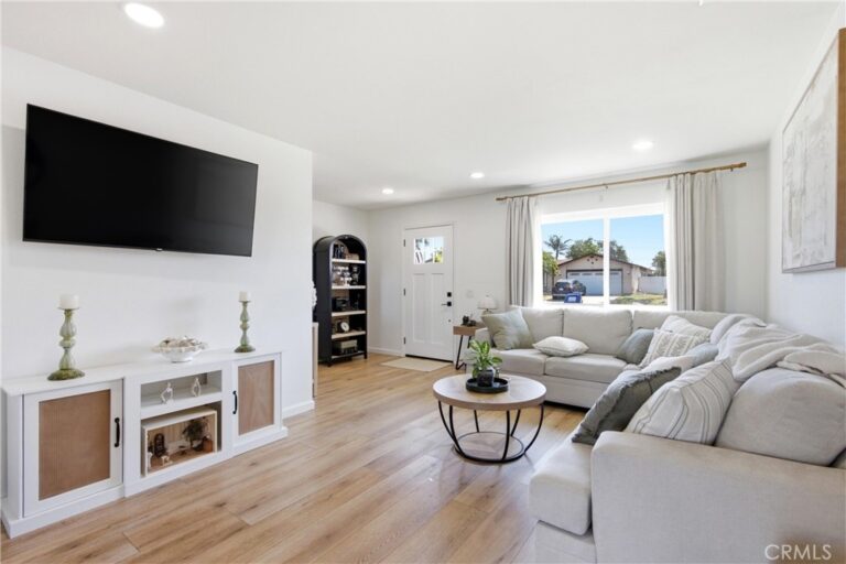7568 Hyssop, Rancho Cucamonga