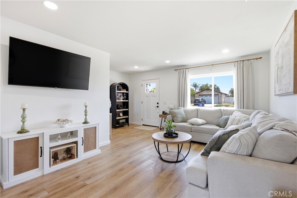 7568 Hyssop, Rancho Cucamonga