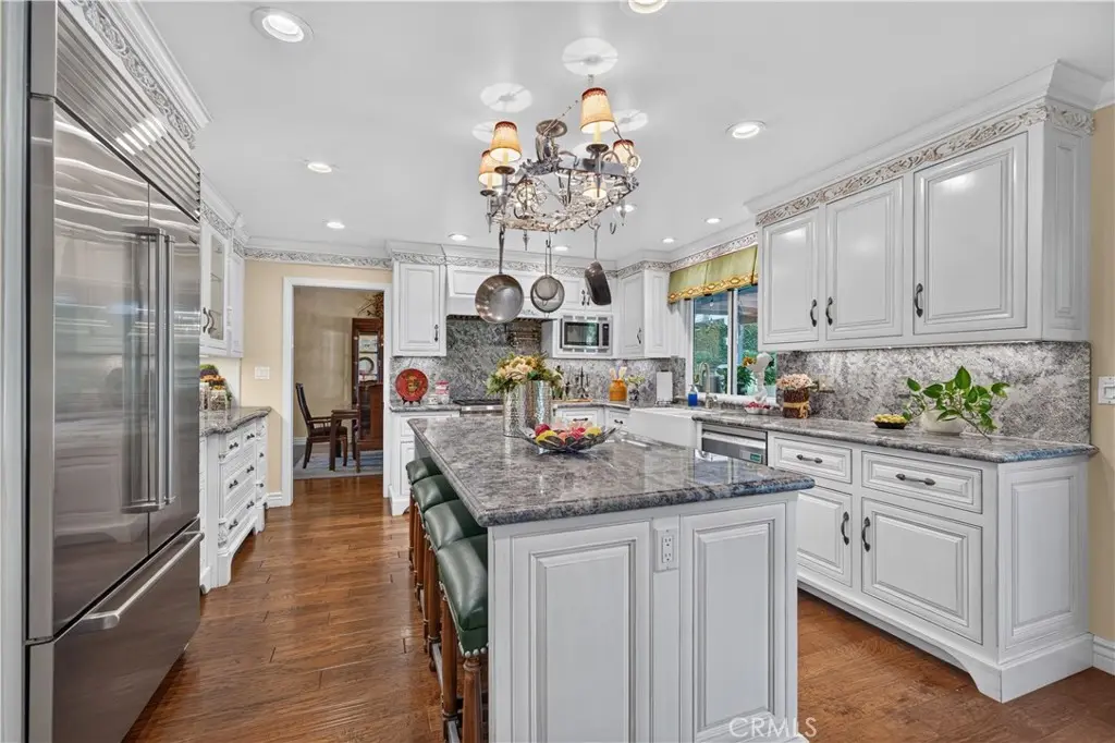 757 Quail Valley, West Covina