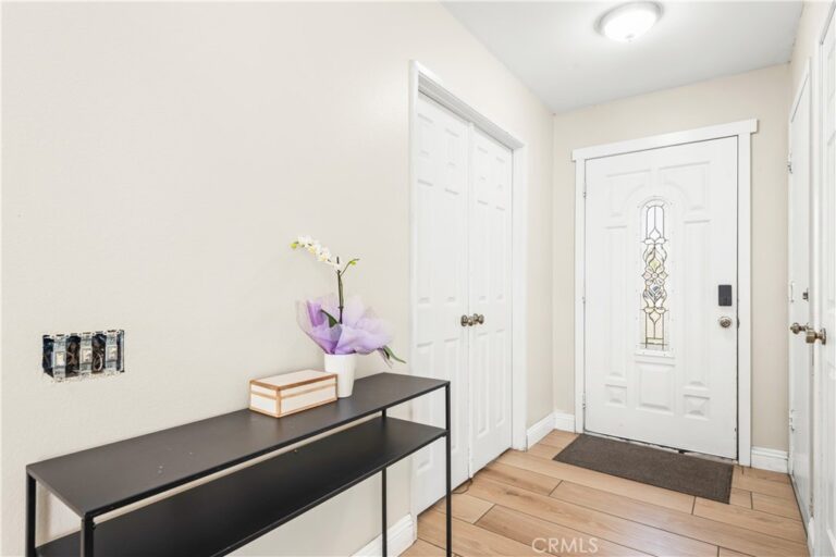 7590 Kempster Court, Fontana
