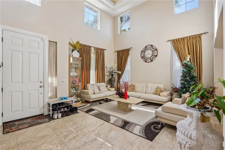 7885 RETRIEVER Street, Eastvale