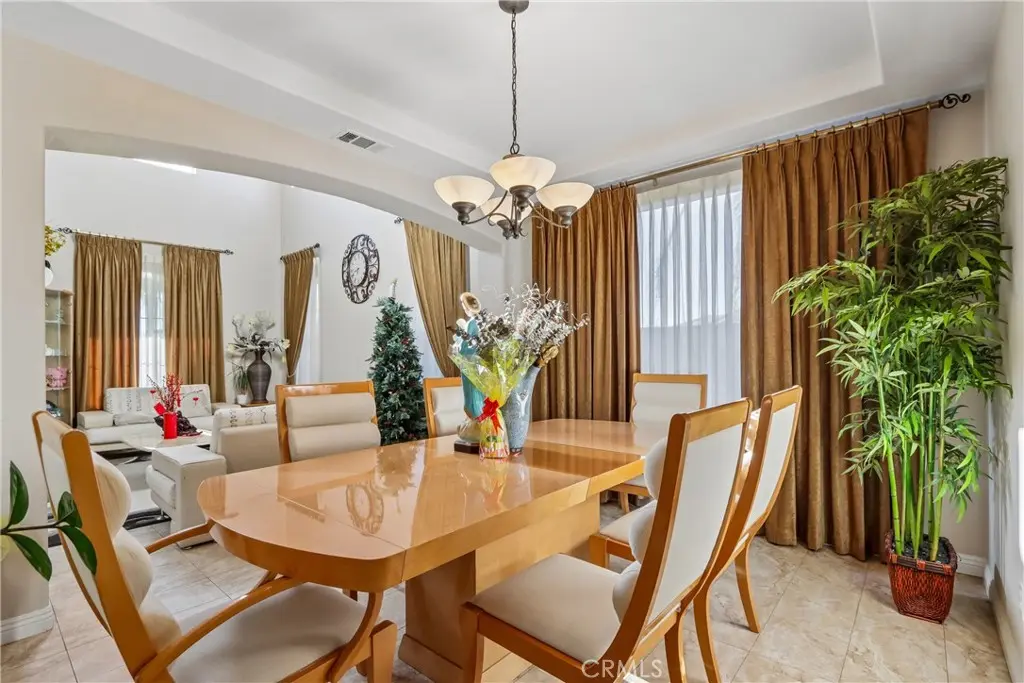 7885 RETRIEVER Street, Eastvale
