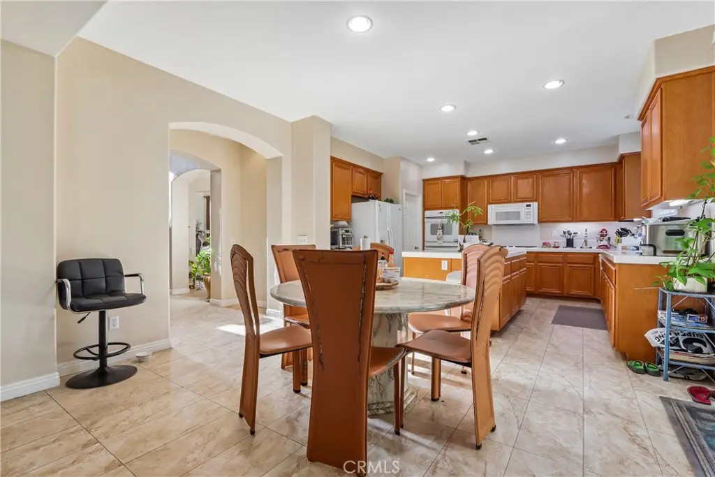 7885 RETRIEVER Street, Eastvale