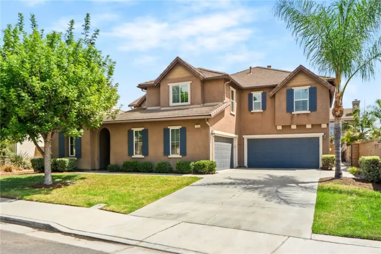 7908 Saddletree Court, Eastvale