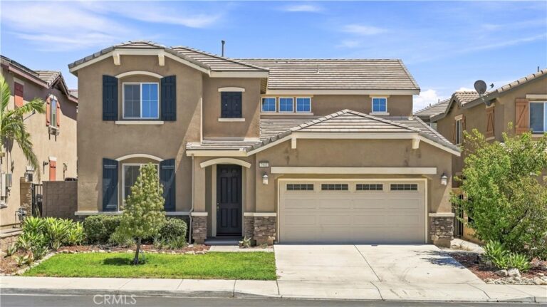 7911 Sea Salt Avenue, Fontana