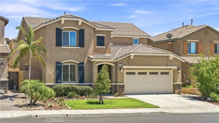 7911 Sea Salt Avenue, Fontana