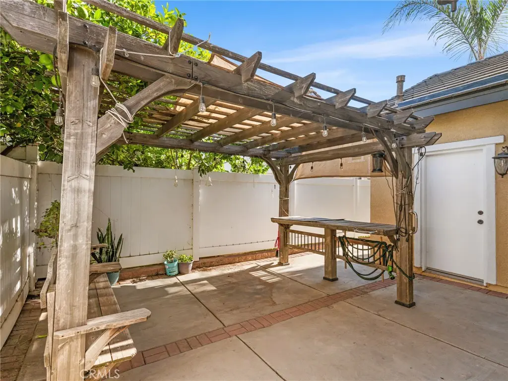 7927 Glide Path Court, Chino