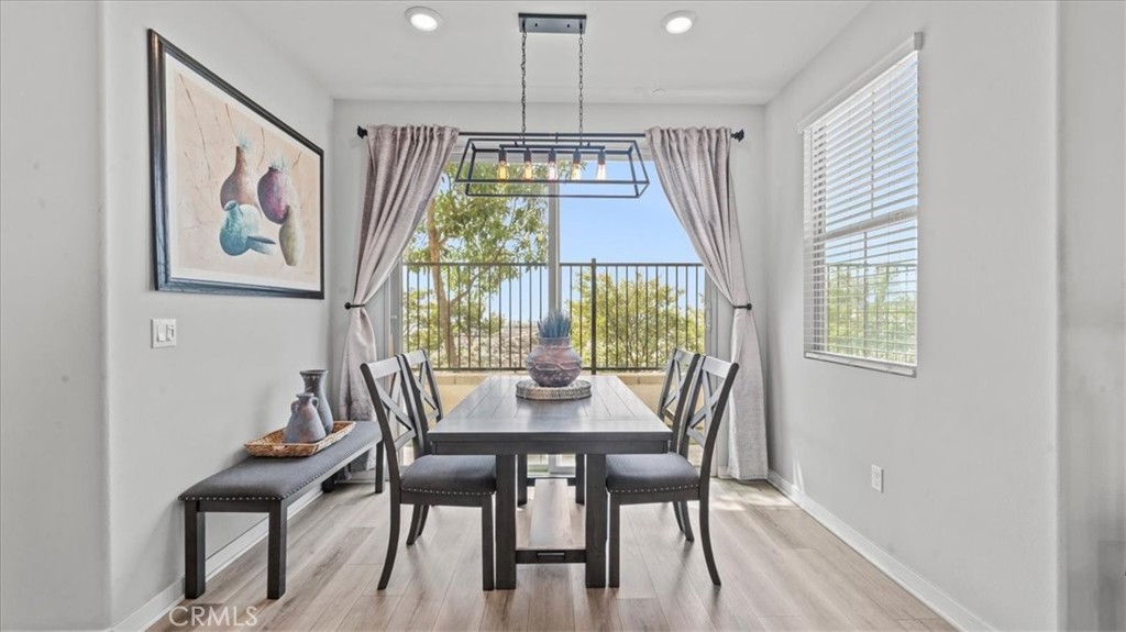 805 Cranberry Way, Upland