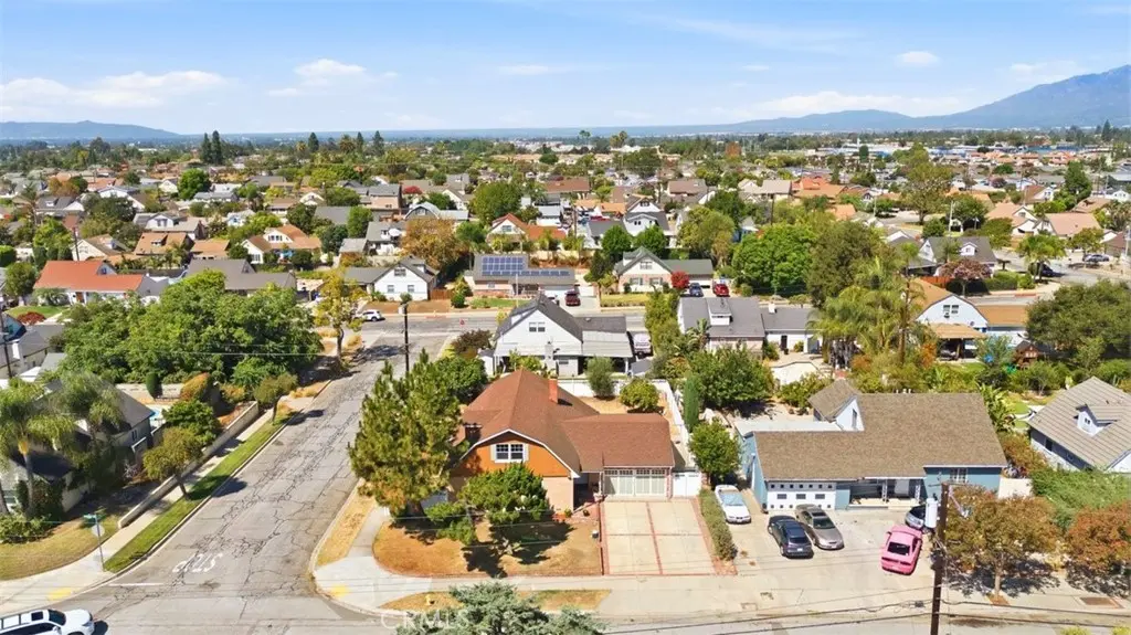 805 N Lyman Avenue, Covina