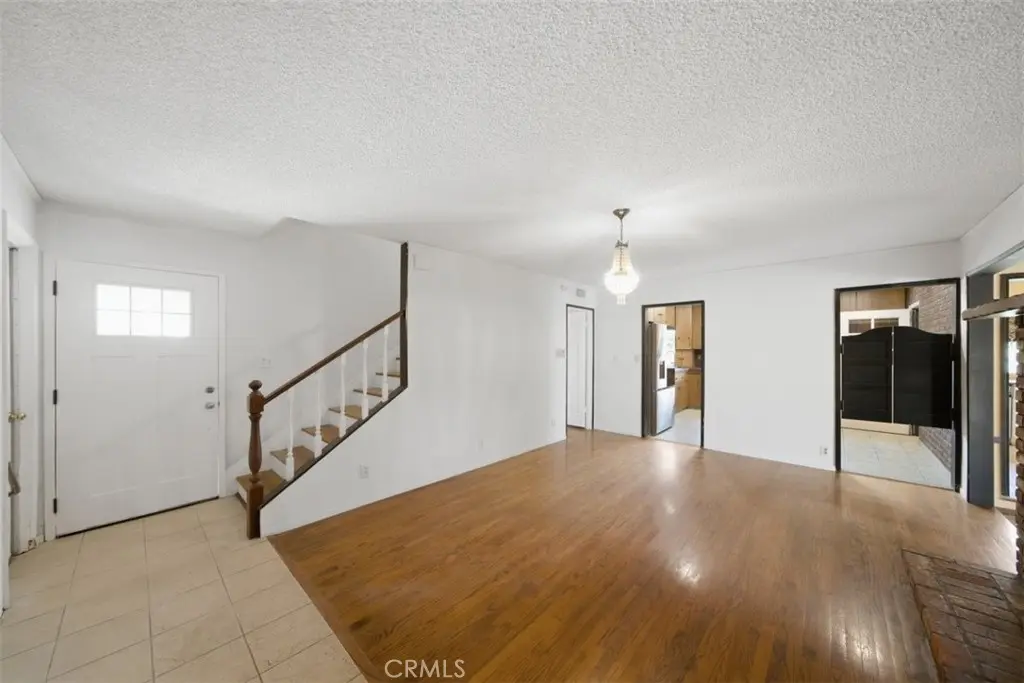 805 N Lyman Avenue, Covina