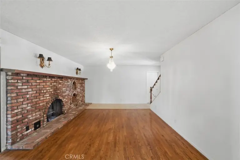 805 N Lyman Avenue, Covina