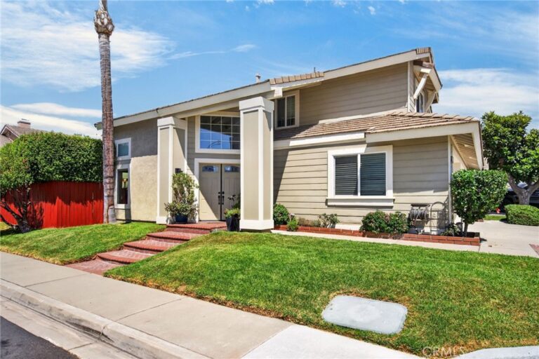 8082 Summer Place, Fontana