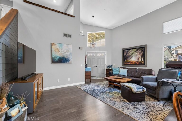 8082 Summer Place, Fontana