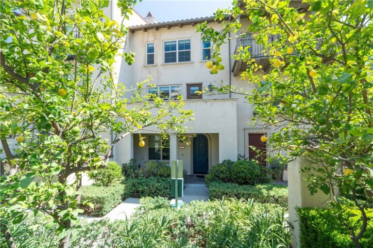 812 Citrus Court, Claremont