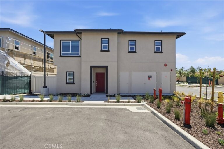 8181 Amerena Way, Fontana