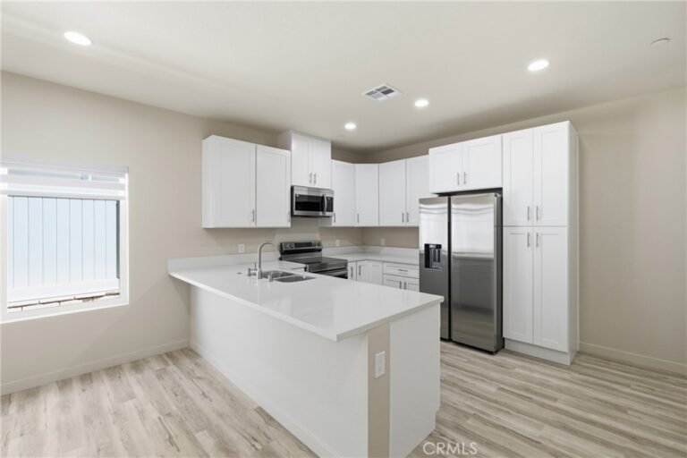 8181 Amerena Way, Fontana