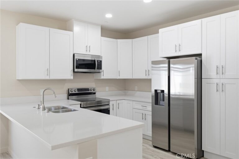 8181 Amerena Way, Fontana