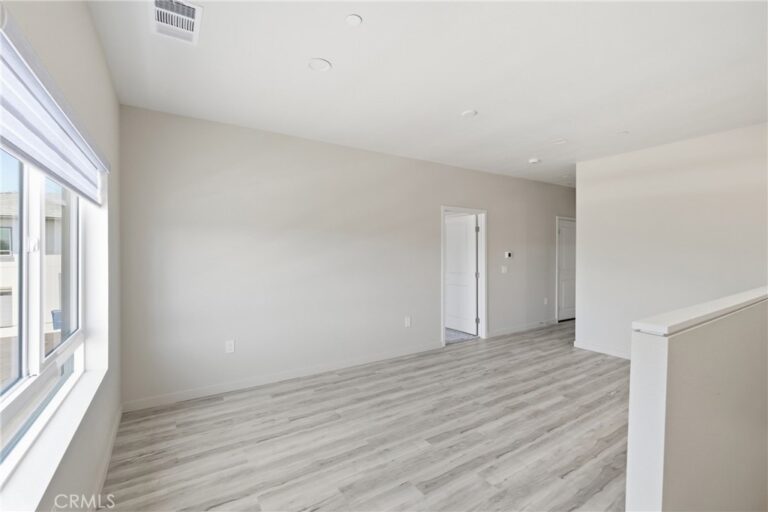 8181 Amerena Way, Fontana