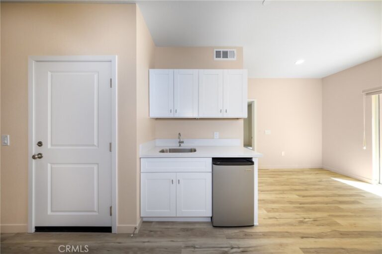 8185 Amerena Way, Fontana