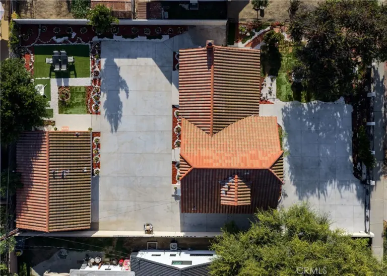 820 E Cameron Avenue, West Covina