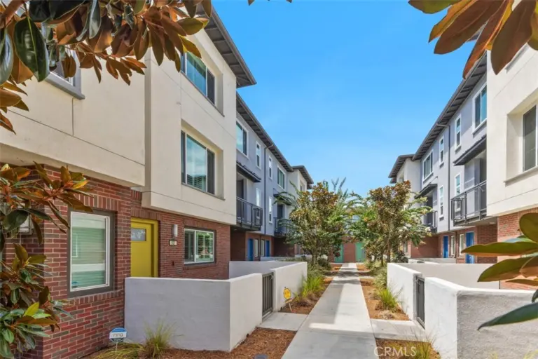 821 Hudson, West Covina