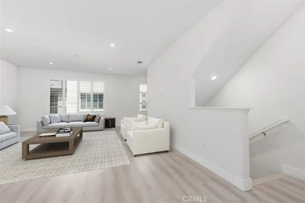 821 Hudson, West Covina