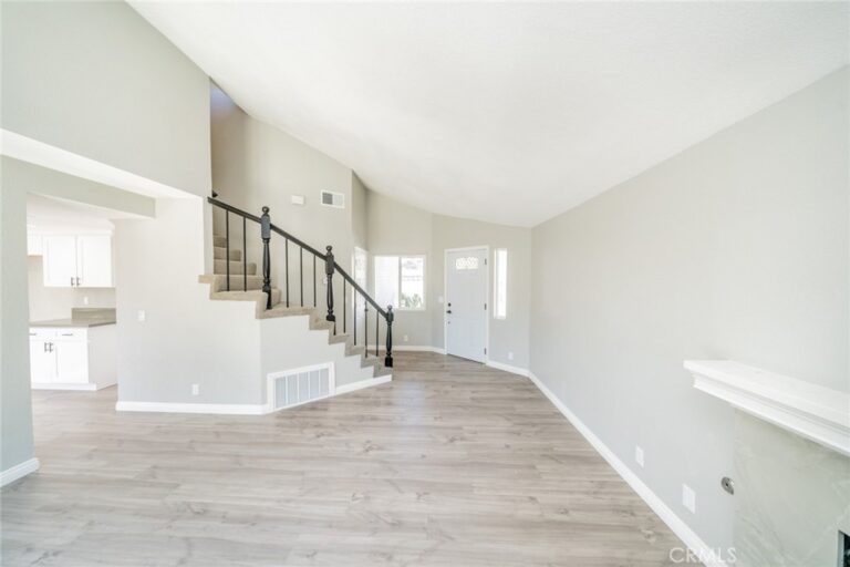 827 S Tamarisk Avenue, Rialto