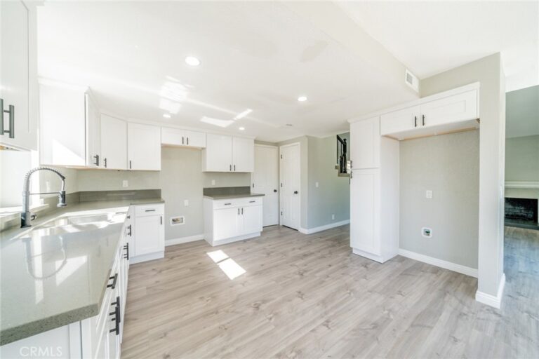 827 S Tamarisk Avenue, Rialto