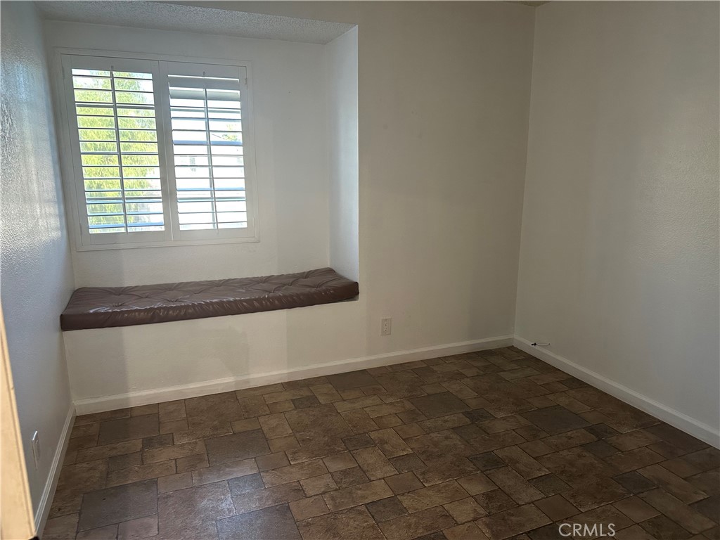832 S Rexford, Rialto