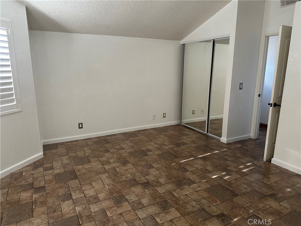 832 S Rexford, Rialto