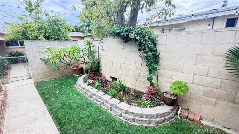 838 Sycamore Court, Upland