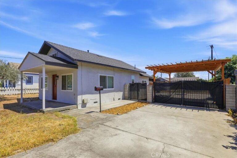 846 N 4th Avenue, Upland