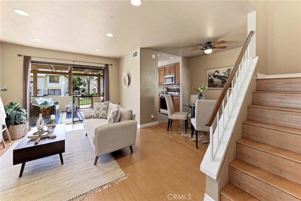 854 Endicott, Claremont