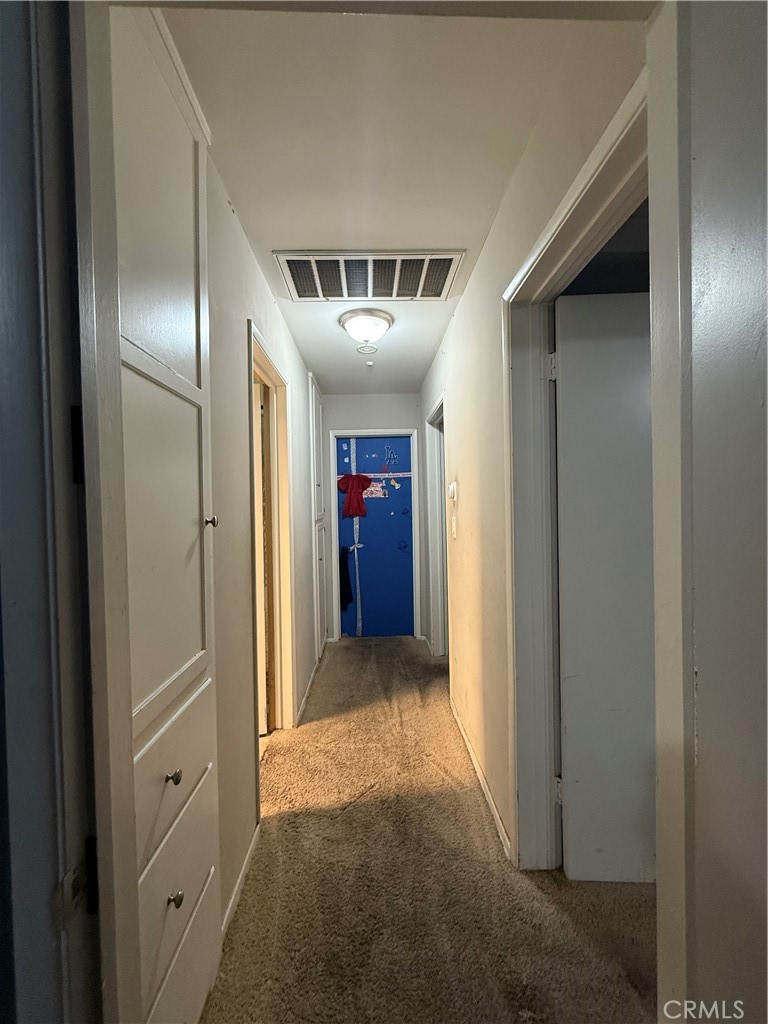 8568 Evergreen, Fontana