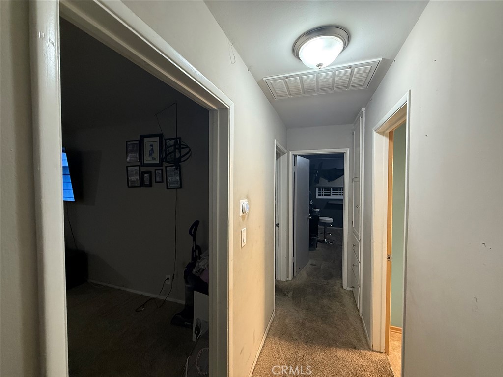 8568 Evergreen, Fontana